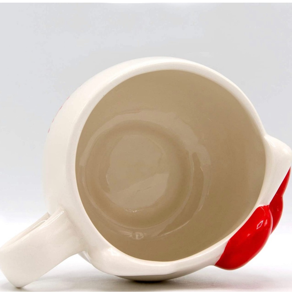 NWT Hello Kitty Mug.  New, never been used.  Large capacity.